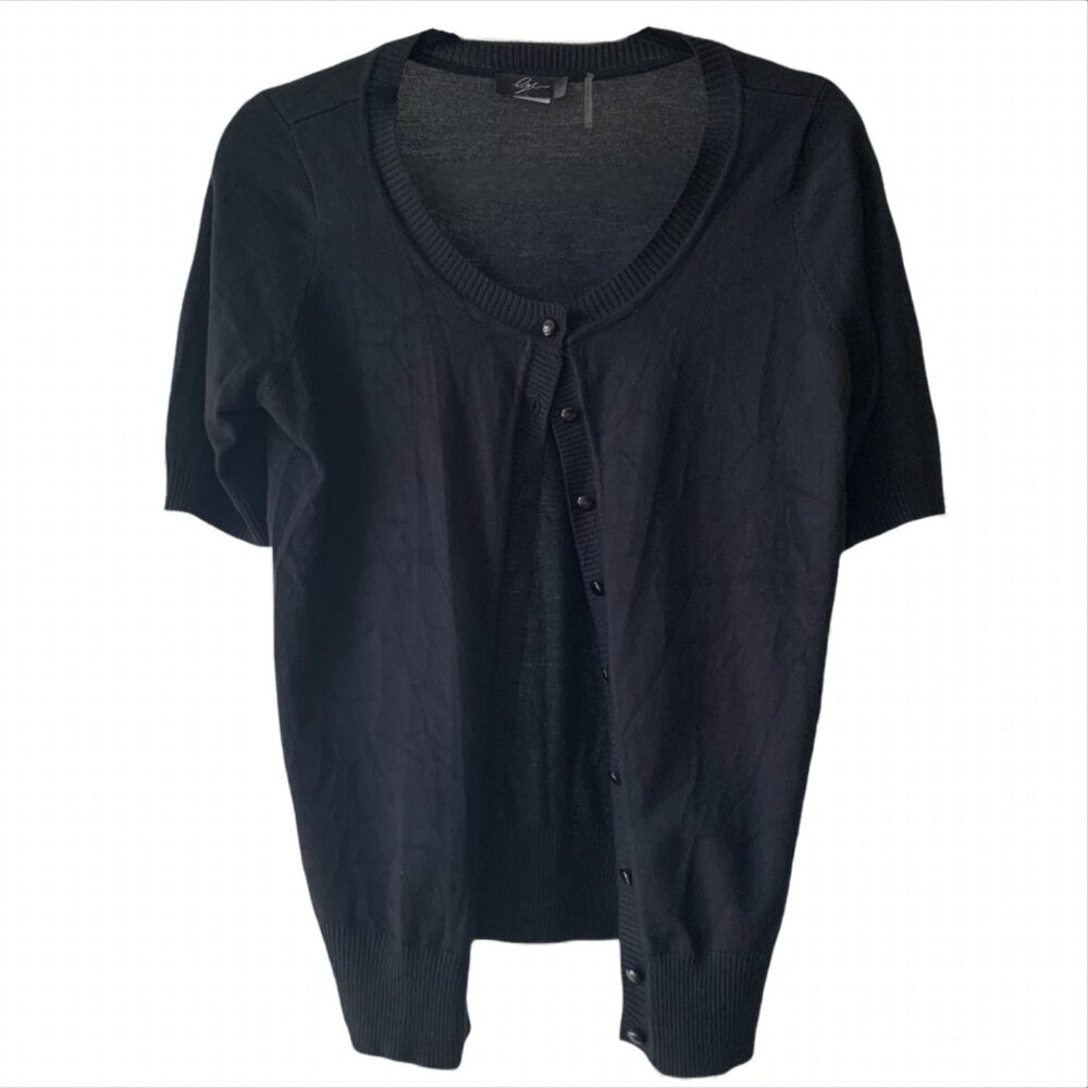 ✨ Classic Black Rayon Short-Sleeve Cardigan – Timeless & Versatile! ✨
